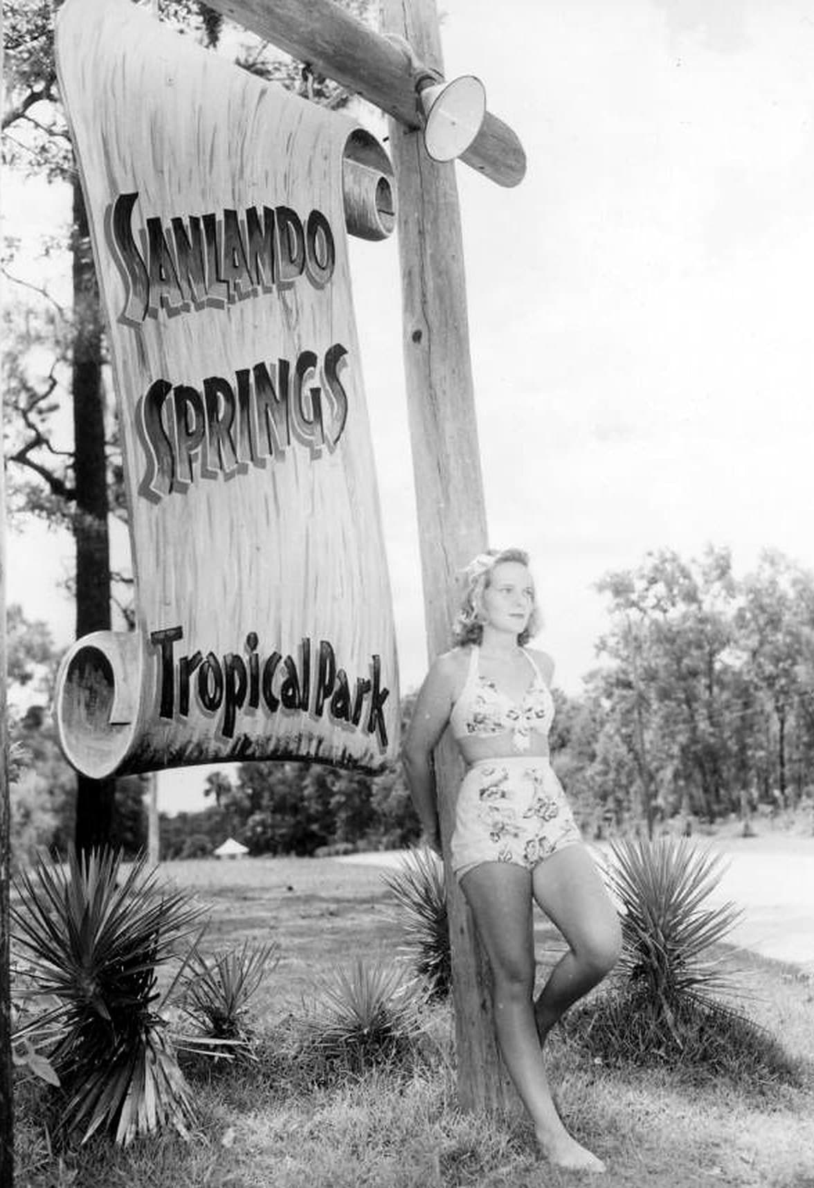 The entrance sign at Sanlando Springs Tropical Park, with the loudspeaker on its post, August 1946